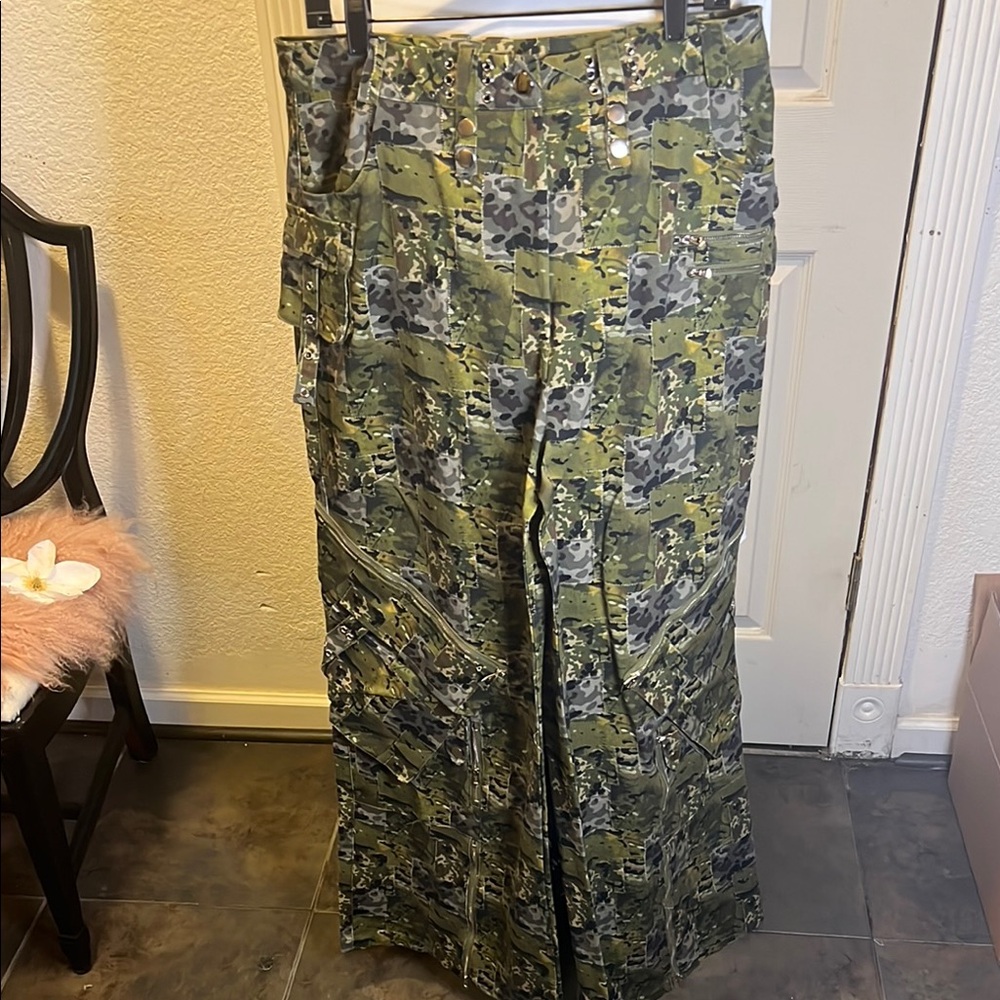 Camouflage women’s Pants
